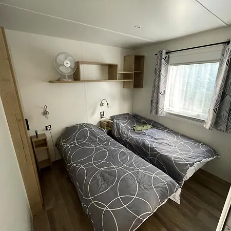 Mobil-home Les Charmettes 4 Etoiles Κάμπινγκ Les Mathes